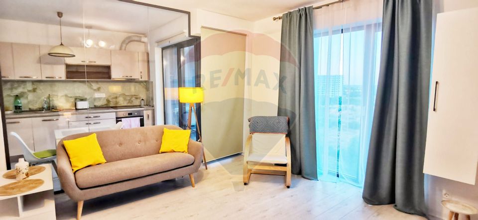 Vanzare  STUDIO-Cloud9