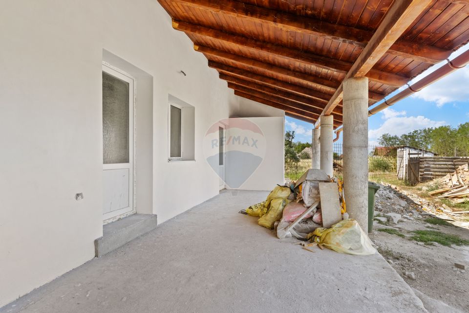 Casă spațioasă 244 mp cu teren generos 2.834 mp – Satu Mare, Secusigiu