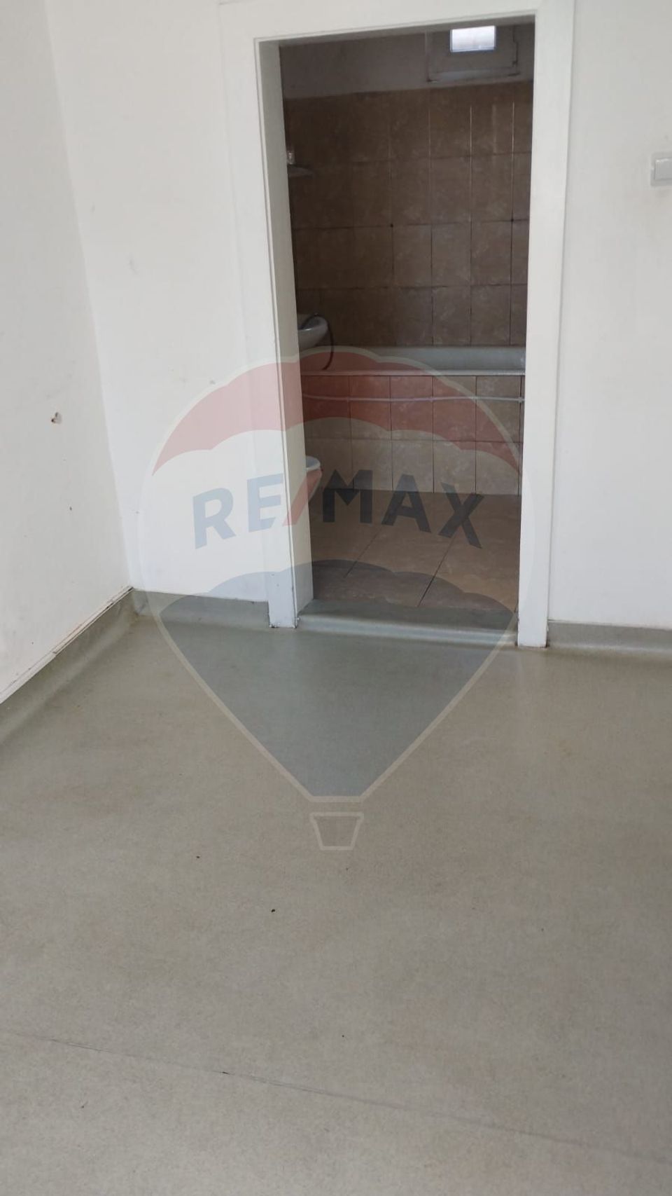 Casă cu 2 camere de închiriat în Gheorgheni