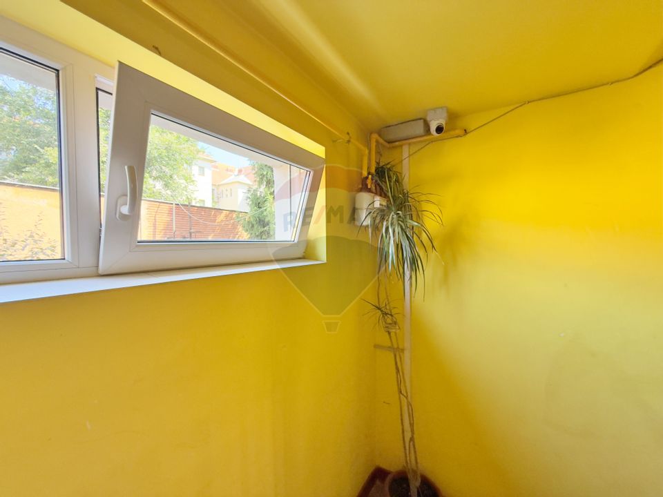 4 room Apartment for rent, Central area