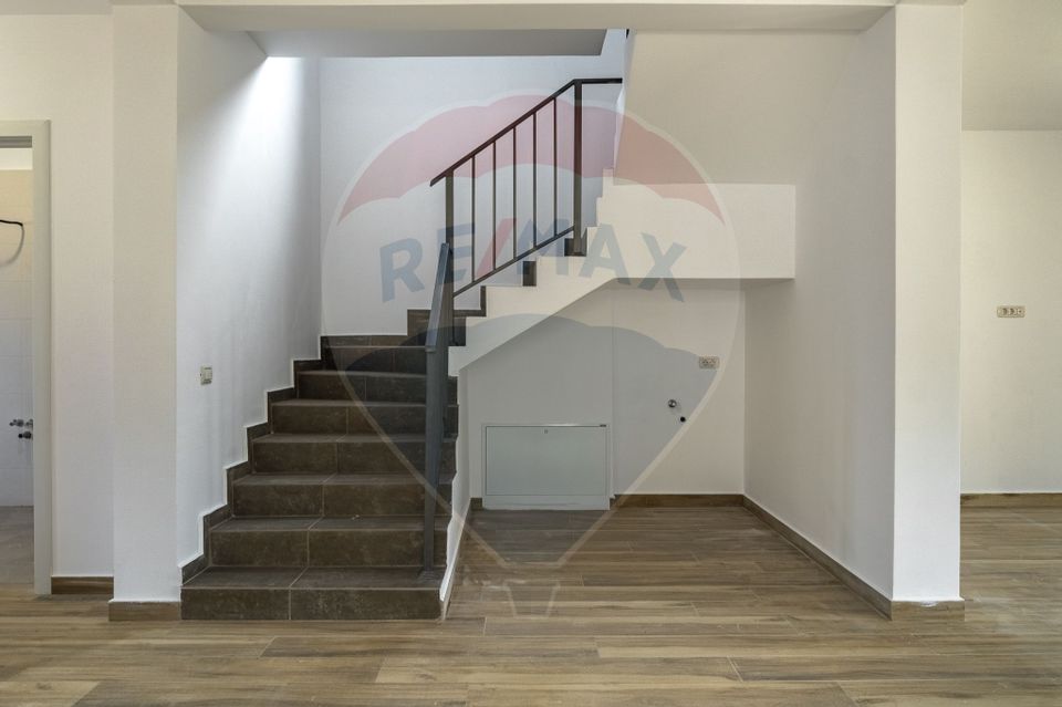 4 room House / Villa for sale