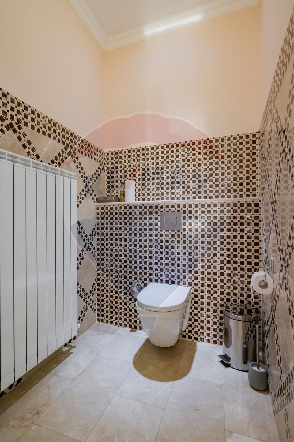 Penthouse de vanzare in Mamaia vedere frontala lac si marea Neagra