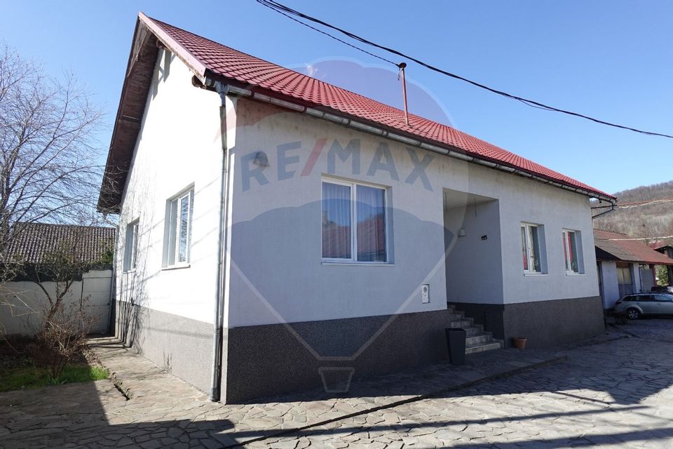 6 room House / Villa for sale