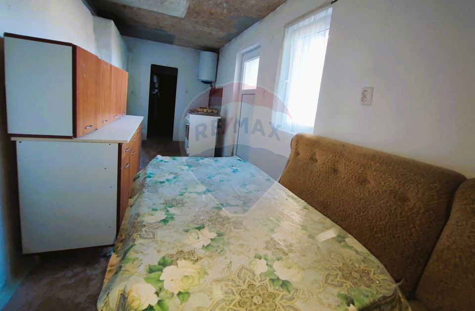 Casă / Vilă cu 2 camere de vânzare