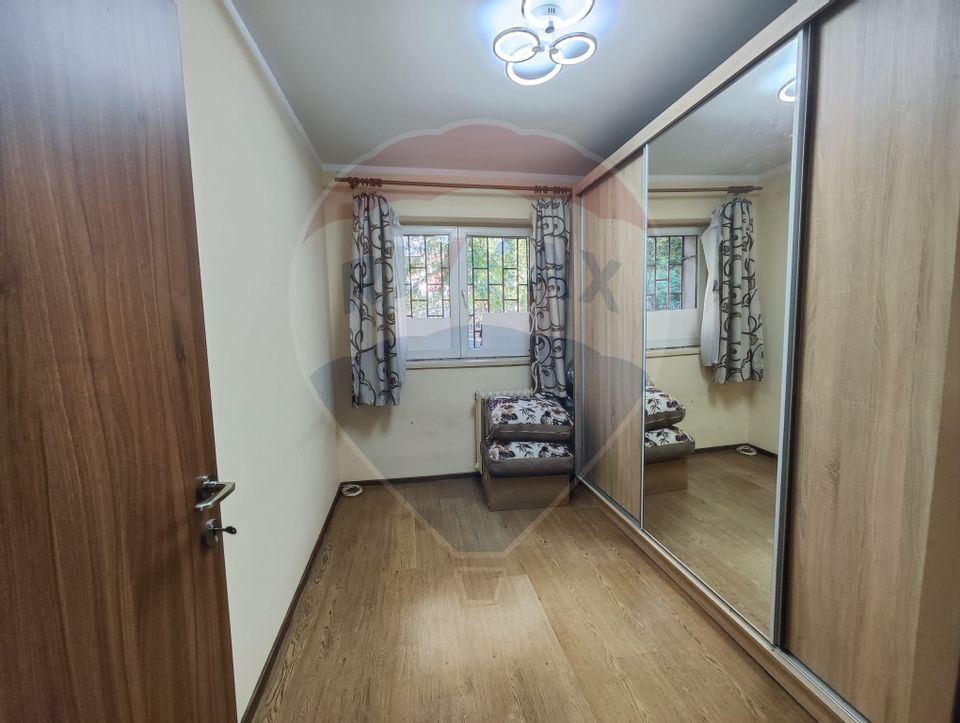 Apartament cu 3 camere de vânzare în zona 1 Decembrie 1918