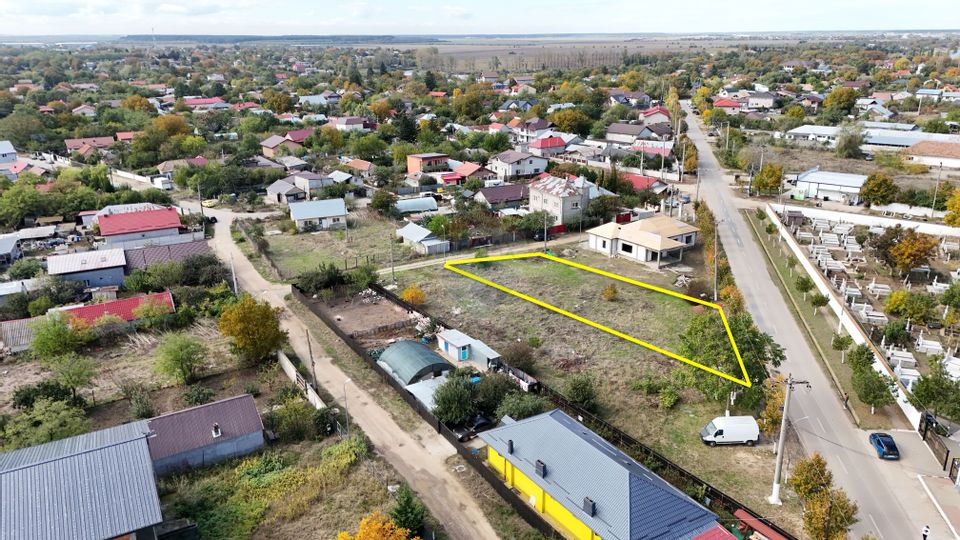 Vand teren intravilan Petrachioaia la pret excelent