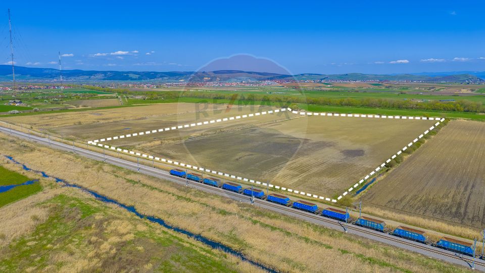 Land 92,000sqm Bod / Strada Garii