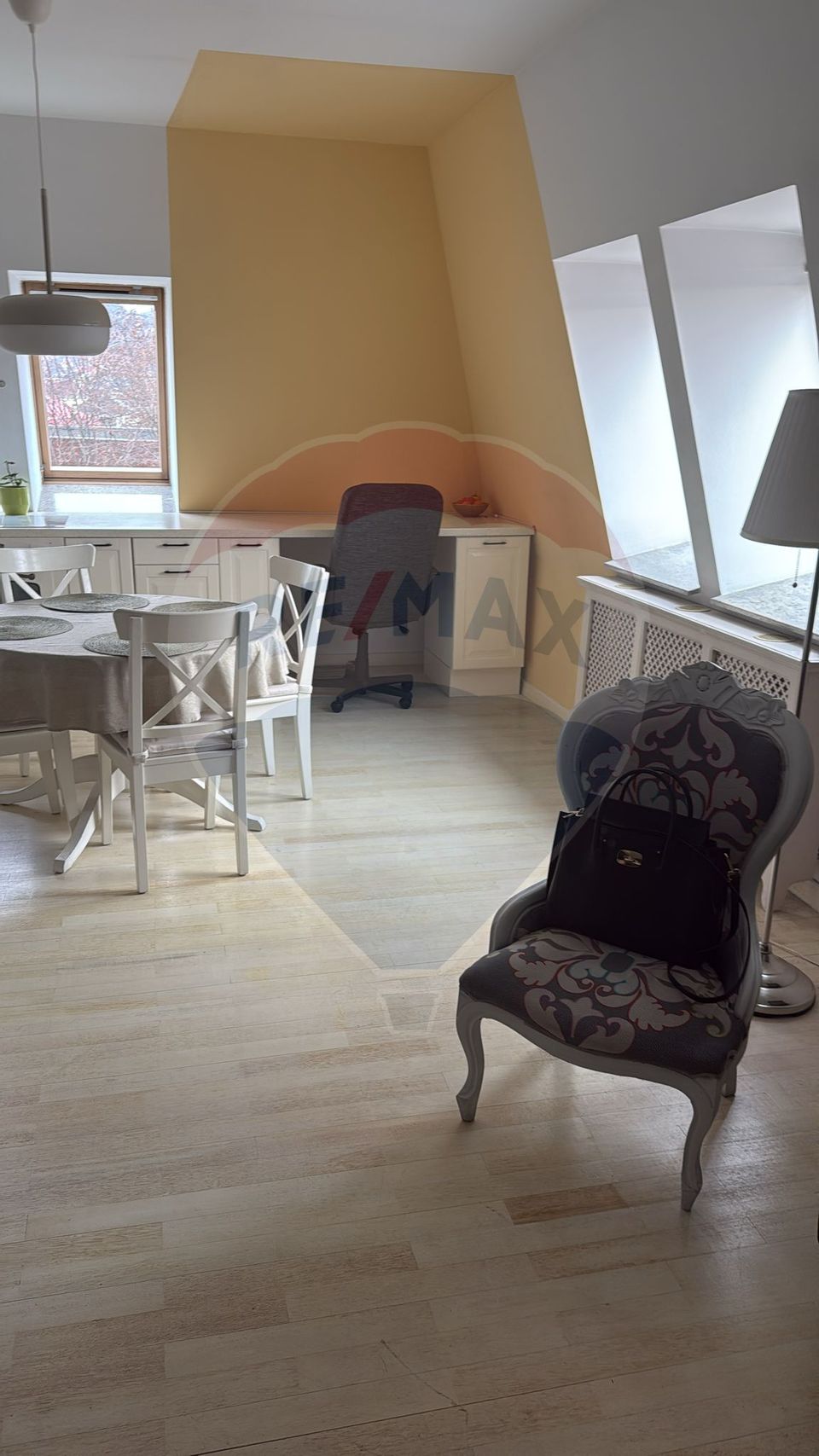3 room Apartment for rent, Orasul Vechi area