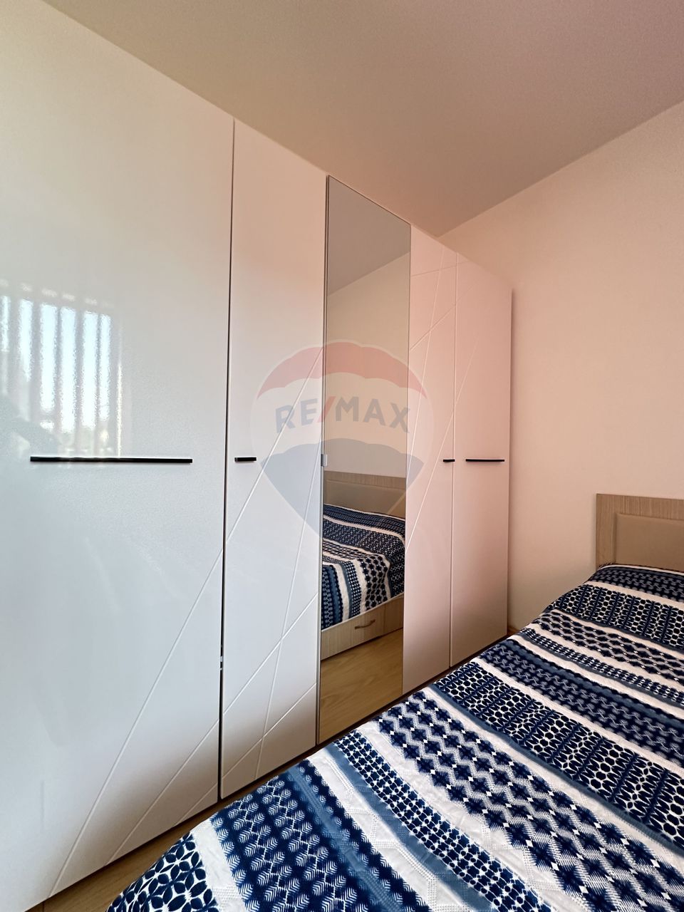 Apartament 2 camere cu teren si garaj pe sos. Bucuresti - Magurele