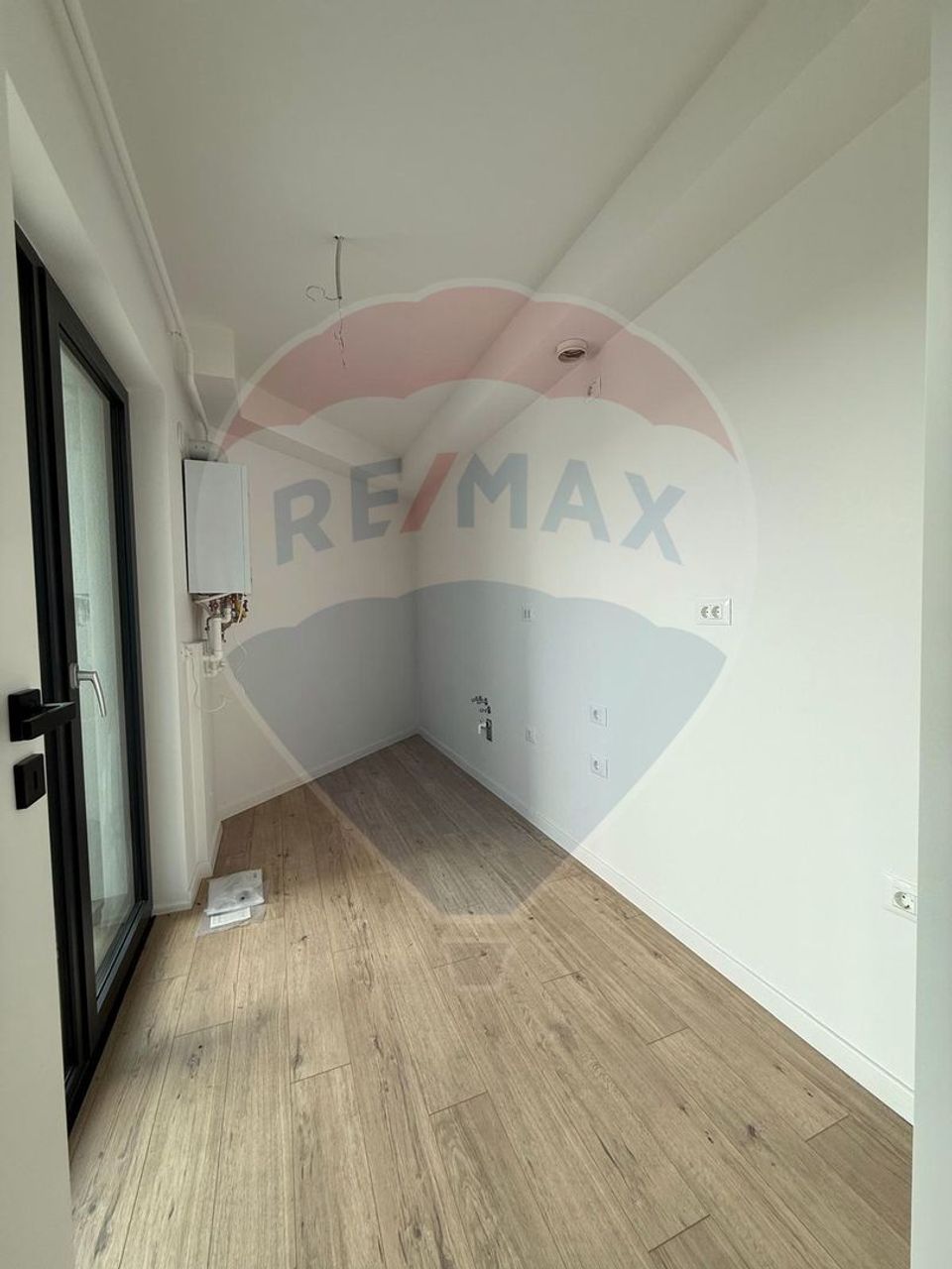 Apartament 3 CAMERE + parcare - AVANERA