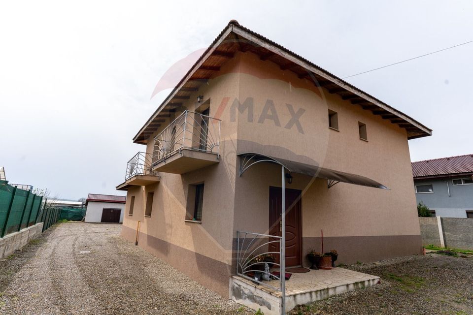 Vila/Pensiune de vanzare Bacia,jud.Hunedoara