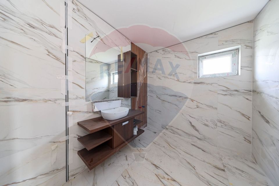 Casa verde, P+M, teren 486 mp, panouri solare - PROSUMATOR, Sanpetru!