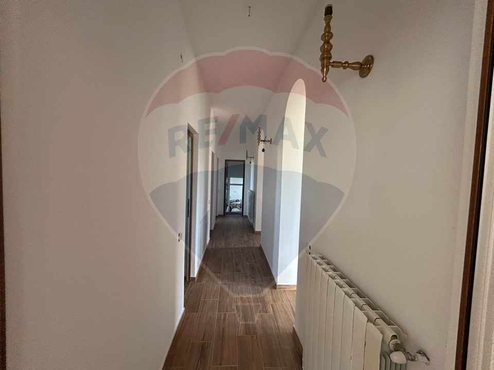 5 room House / Villa for sale