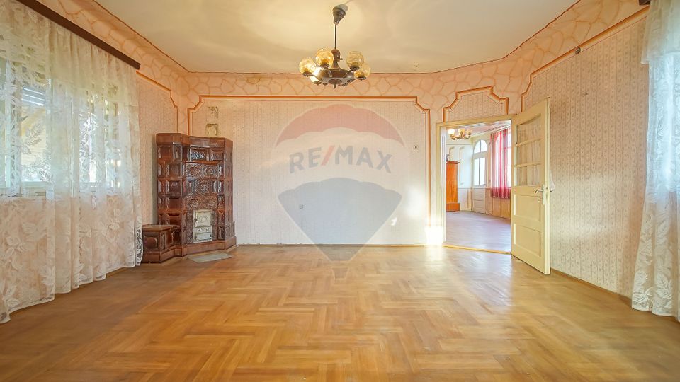 6 room House / Villa for sale