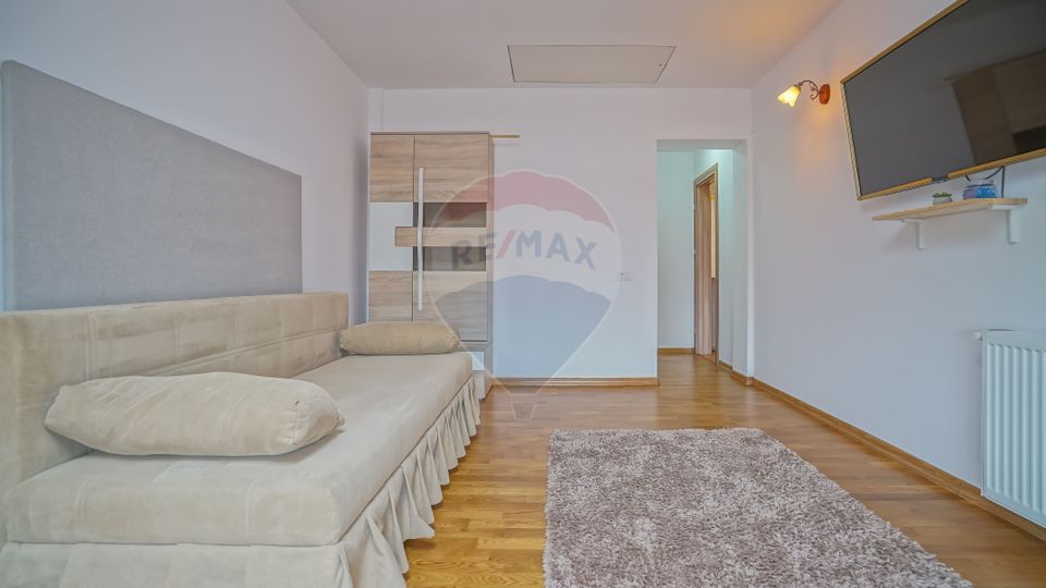 REZERVAT ! Apartament lux 3 camere
