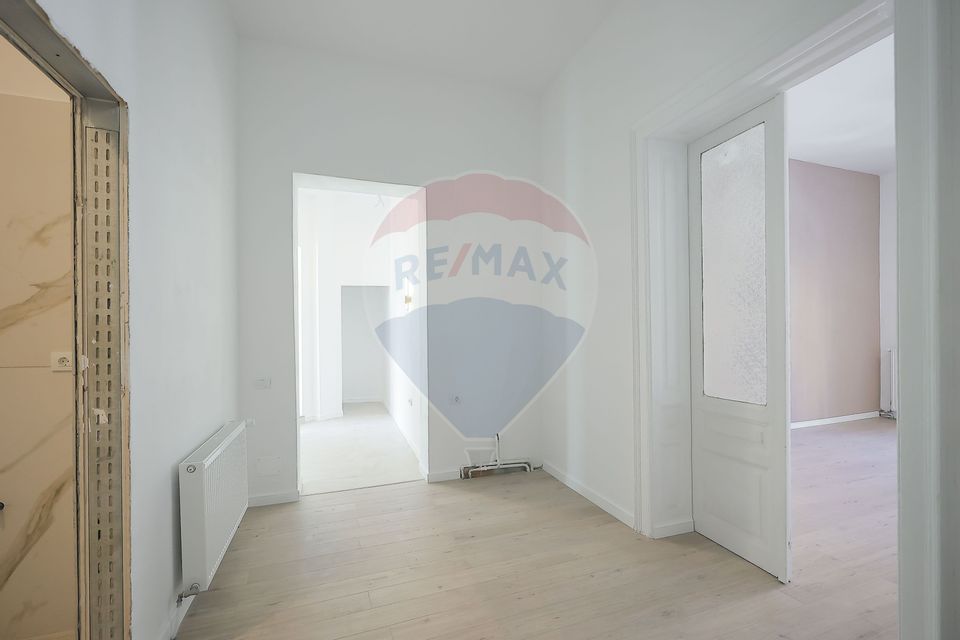 Apartament cu 2 camere de vânzare în zona Ultracentralǎ