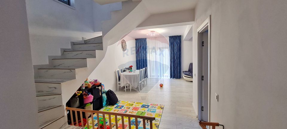 Casă modernă cu 4 dormitoare în Chiajna Militari Residence