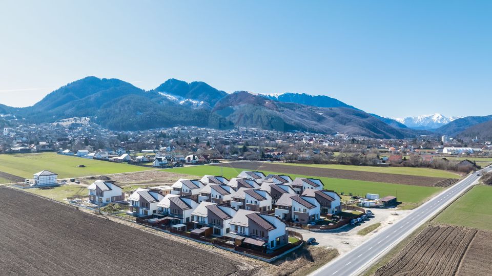 Casă Tip Duplex,  Săcele