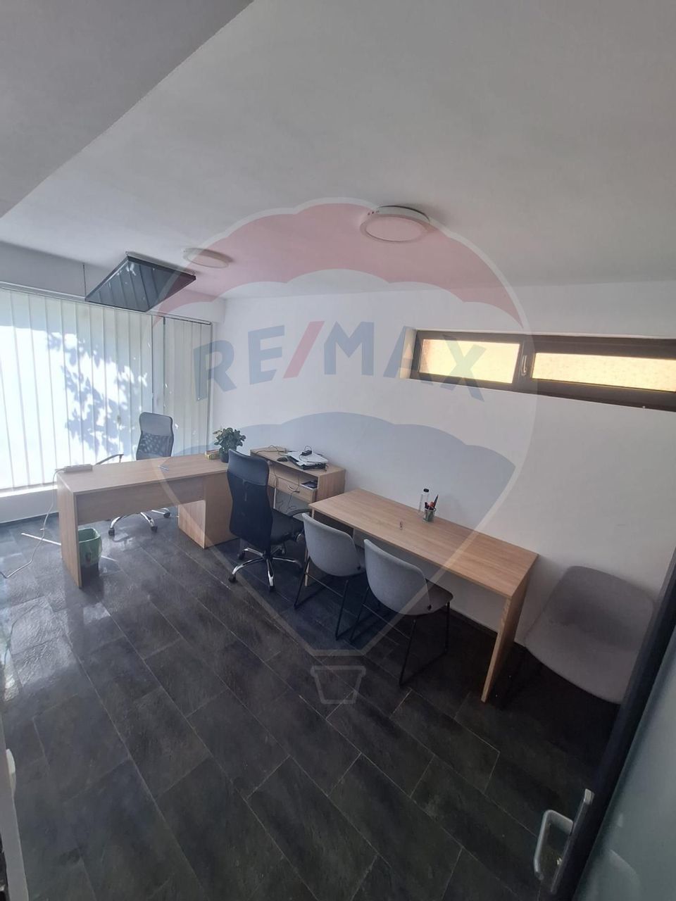70sq.m Office Space for rent, Andrei Muresanu area