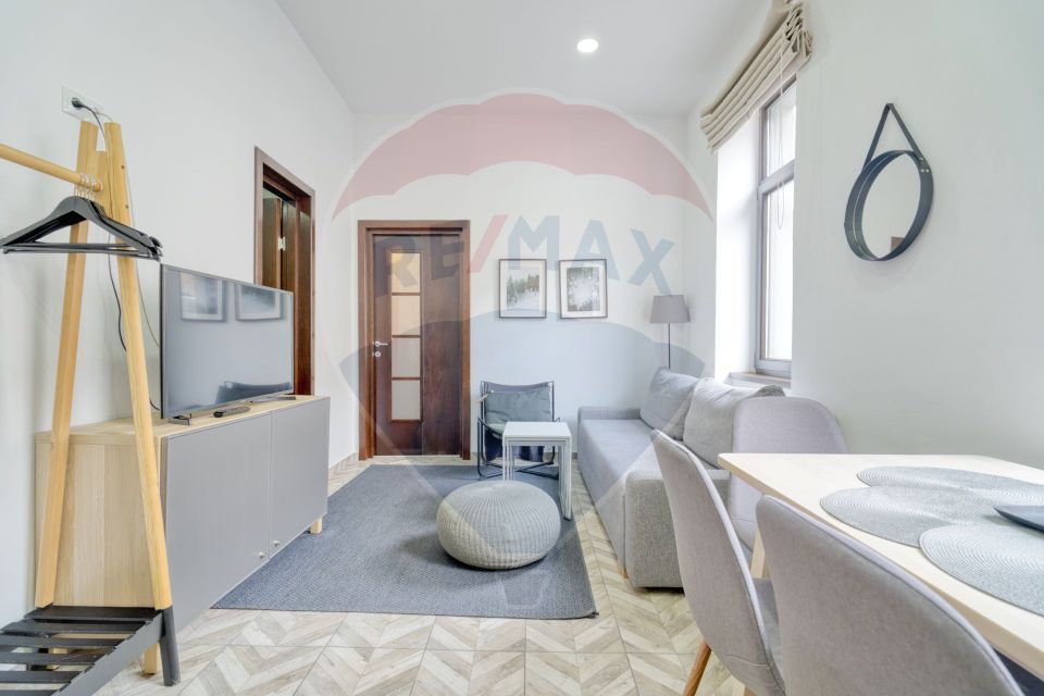 2 room Apartment for rent, Centrul Istoric area
