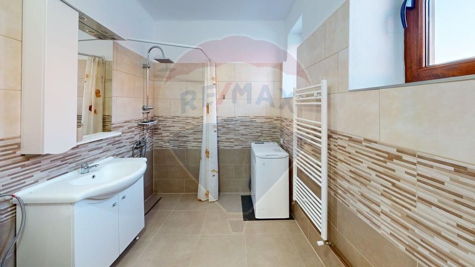 Casă cu 3 camere de vânzare Calea Dumbravii