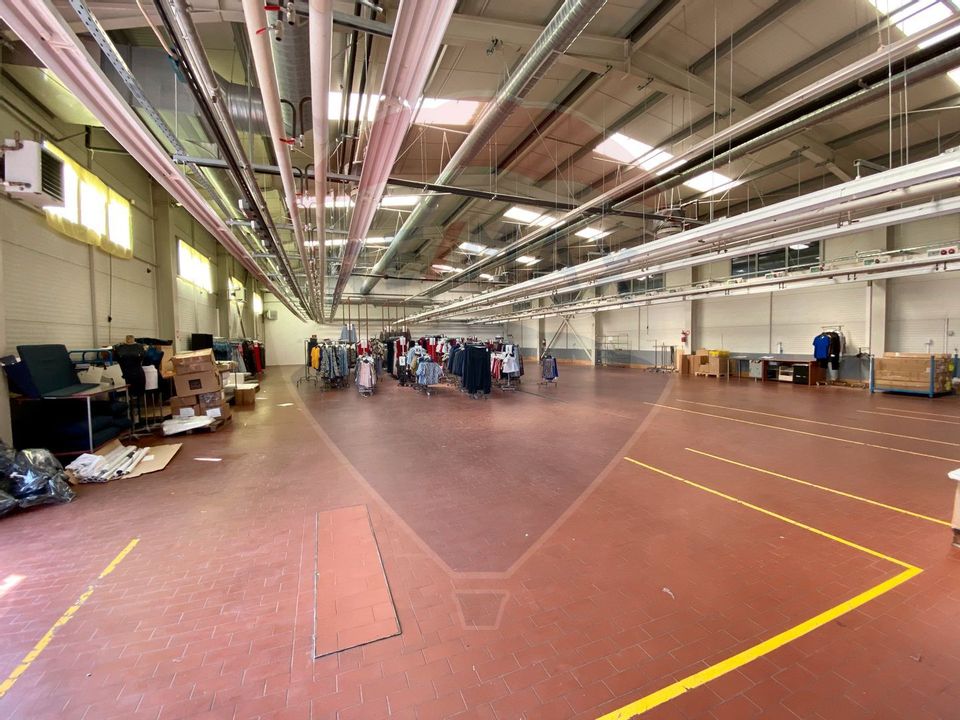 Spațiu industrial cu 12000 mp teren Focsani centura