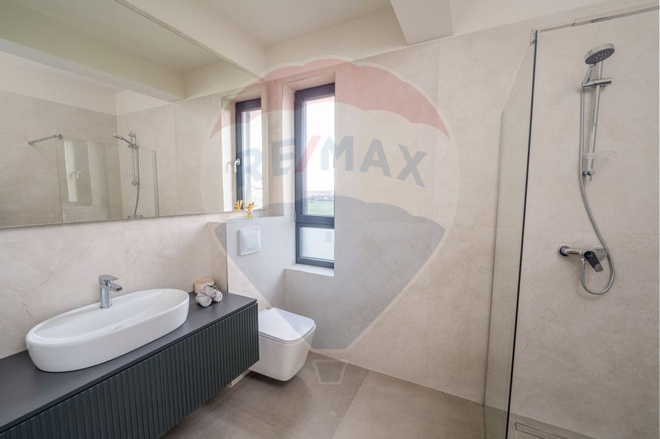 Vila 4 camere, curte si parcare - Balotesti