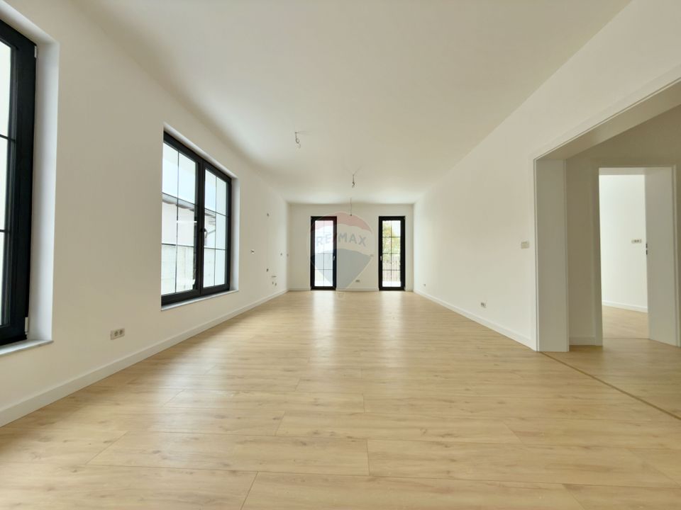 4 room House / Villa for sale