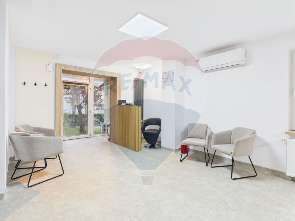 72sq.m Commercial Space for sale, Centrul Civic area