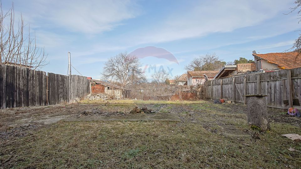 Casă cu două corpuri+teren 230 mp De Vanzare, Strada Carierei, Brașov