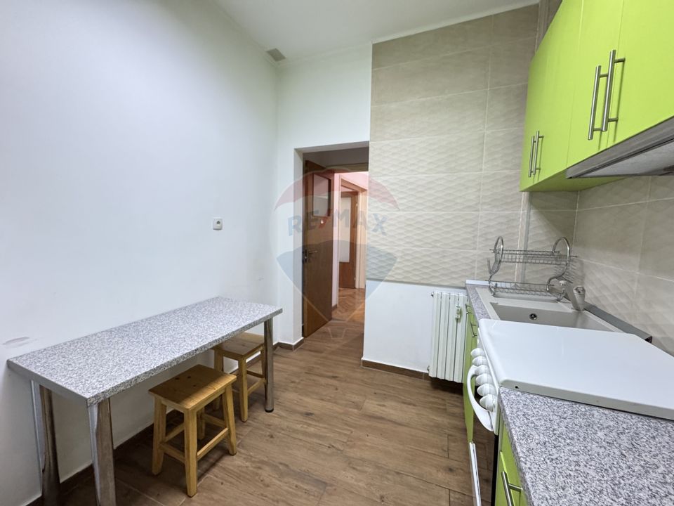 Apartament cu 3 camere de inchiriat - Zona Dimitrie Cantemir