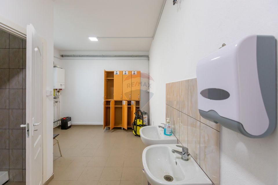 Hală 1.000 mp + curte 3.200 mp + CASĂ 160 mp BONUS | Acces TIR | Bacău