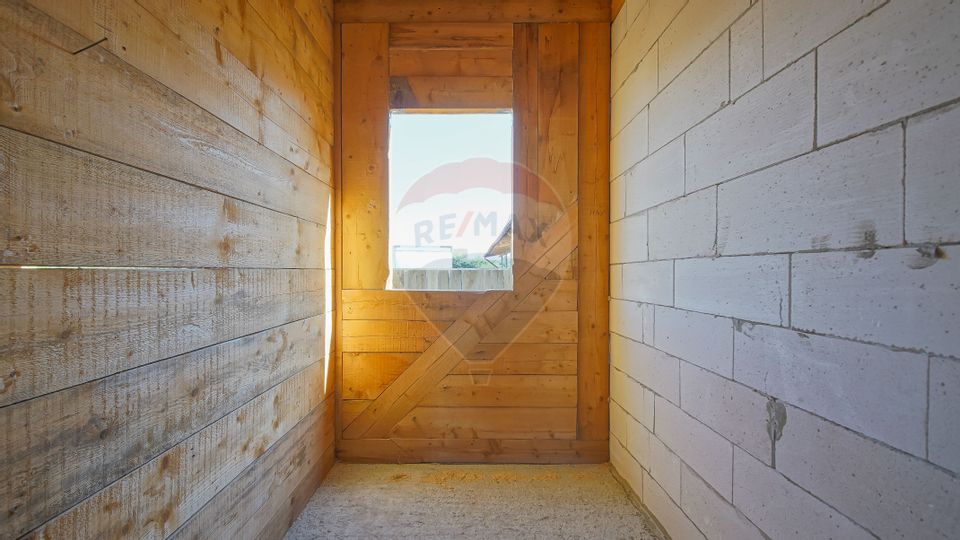 Proiectul Tău de Vis Începe Aici – Casă Nouă, 588 mp Teren, Cărpiniș