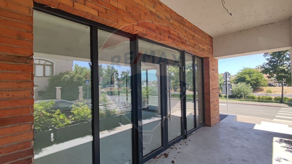 Spațiu comercial ori birouri de închiriat, zona ultracentrală, Oradea