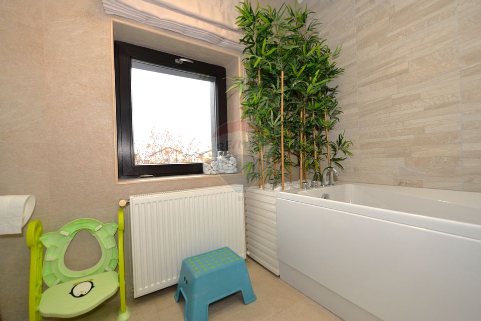 Casa Vila cu 4 camere de vanzare in  Cernica langa padure