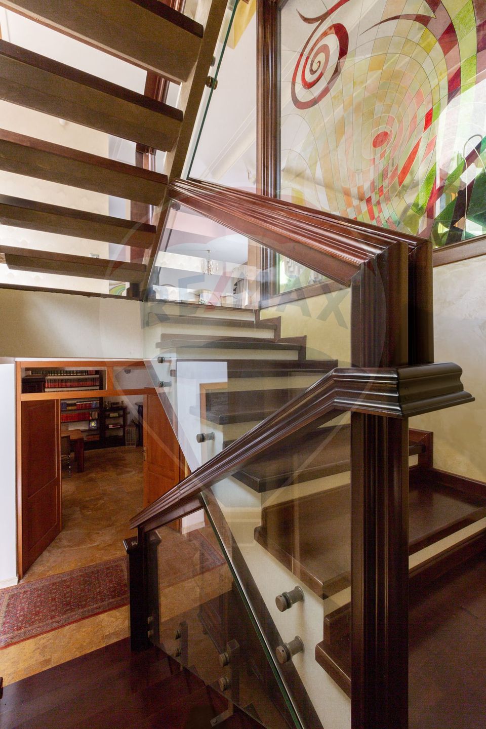 Casă spectaculoasă în Mediaș – reședința antrenorului Cristi Pustai