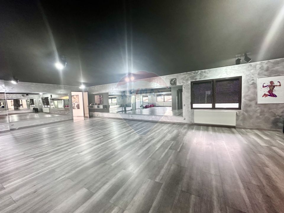 De vânzare construcție comercială P+3 cu funcțiuni mixte - Buftea