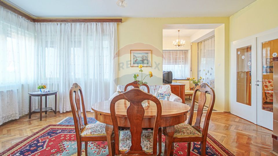 REZERVAT!Duplex cu aer burghez,  în vilă impunătoare pe Drumul Poienii