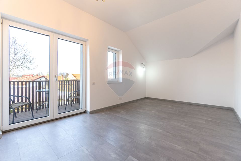 CASE NOI ÎN ARHITECTURĂ ALPINO-MODERNĂ CU ALEE PRIVATA | CRISTIAN