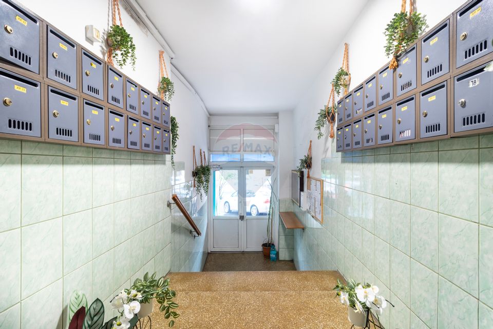 Apartament de vanzare 2 camere Drumul Sarii, 13 Septembrie