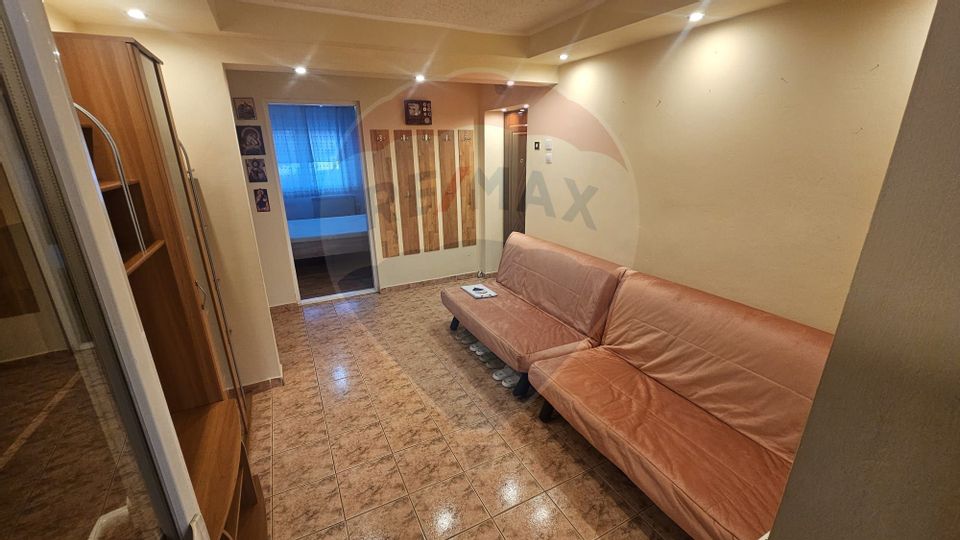3 room Apartment for rent, Brestei area
