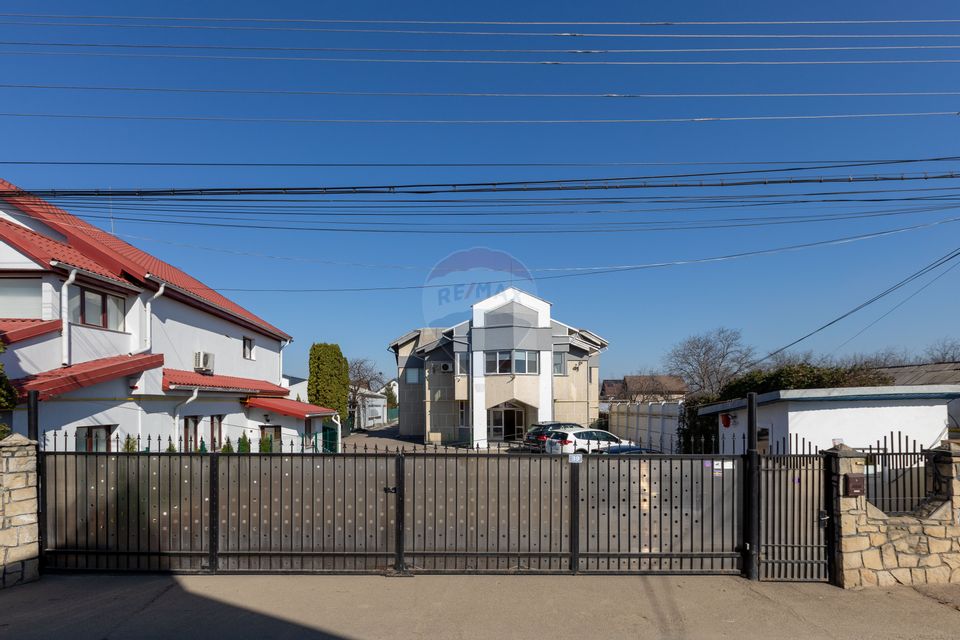 940sq.m Commercial Space for rent, Serbanesti area