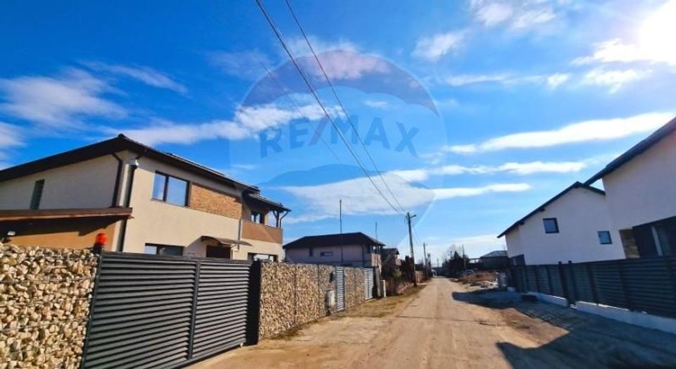 Teren Extravilan la granita cu Intravilanul - Măcheaua-Corbeanca