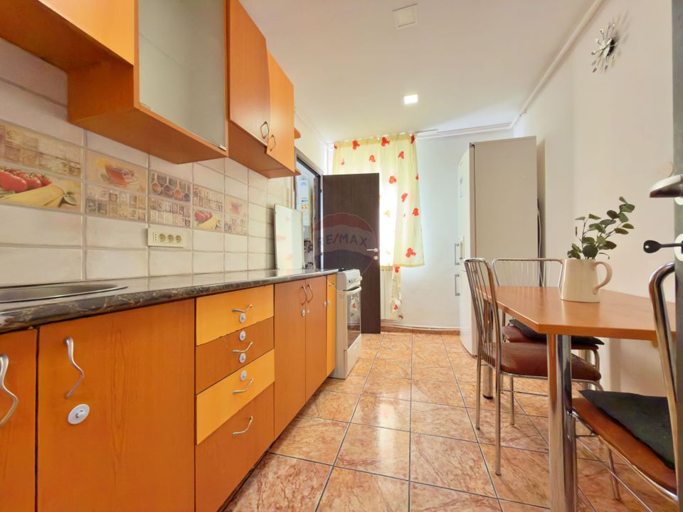 Apartament decomandat cu 2 camere de vânzare / Aurel Vlaicu - Arad