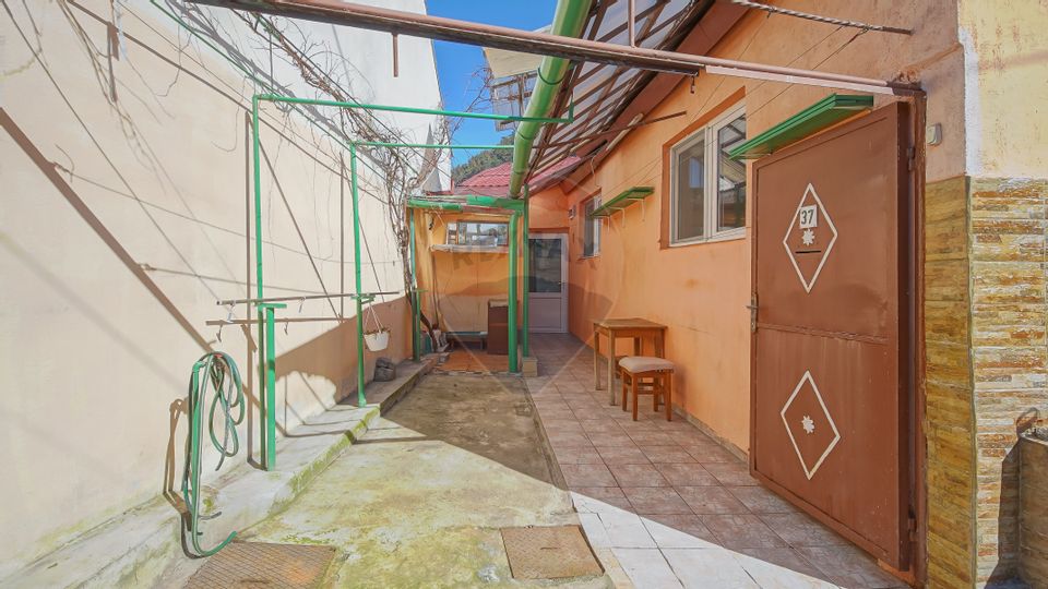 Casă individuală cu 3 camere, Șchei