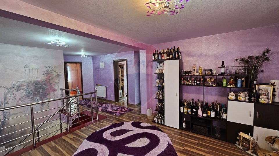 6 room House / Villa for sale