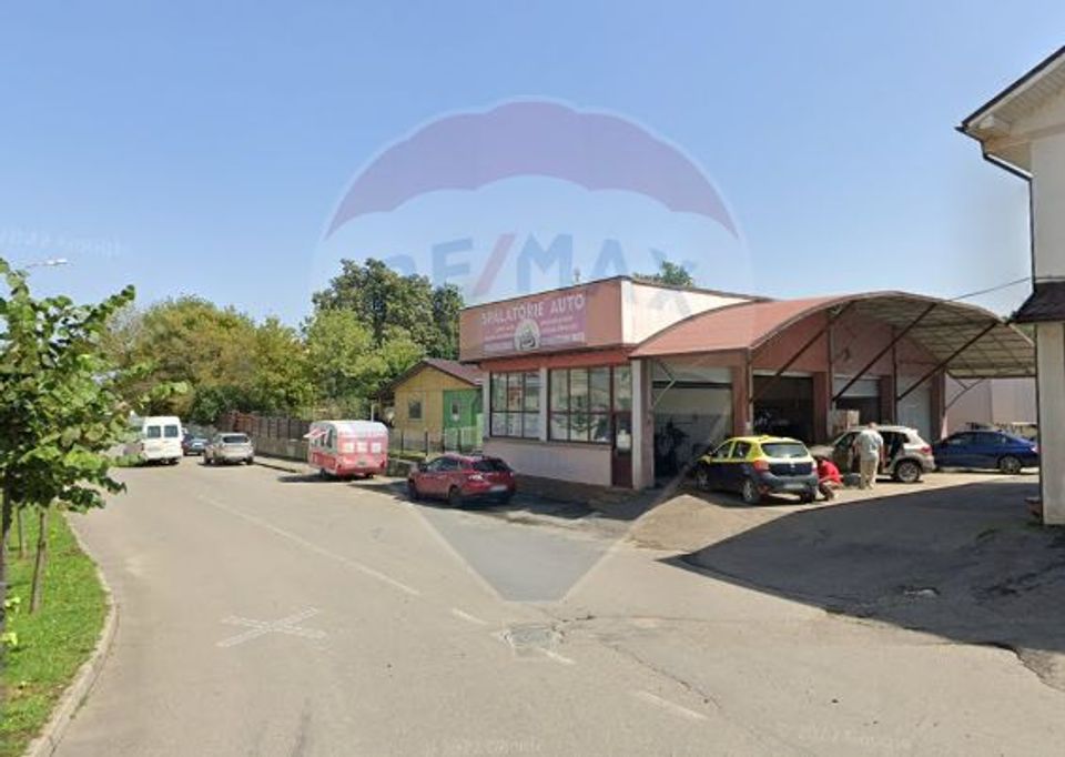155sq.m Commercial Space, Central area