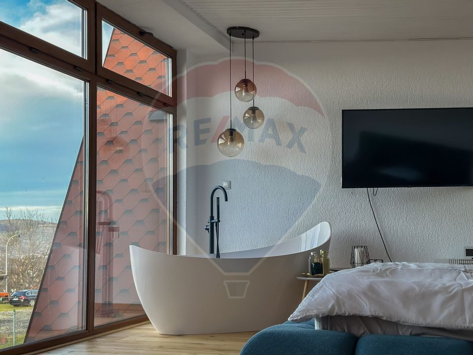 Casă / Vilă cu 6 camere de vânzare în zona Periferie