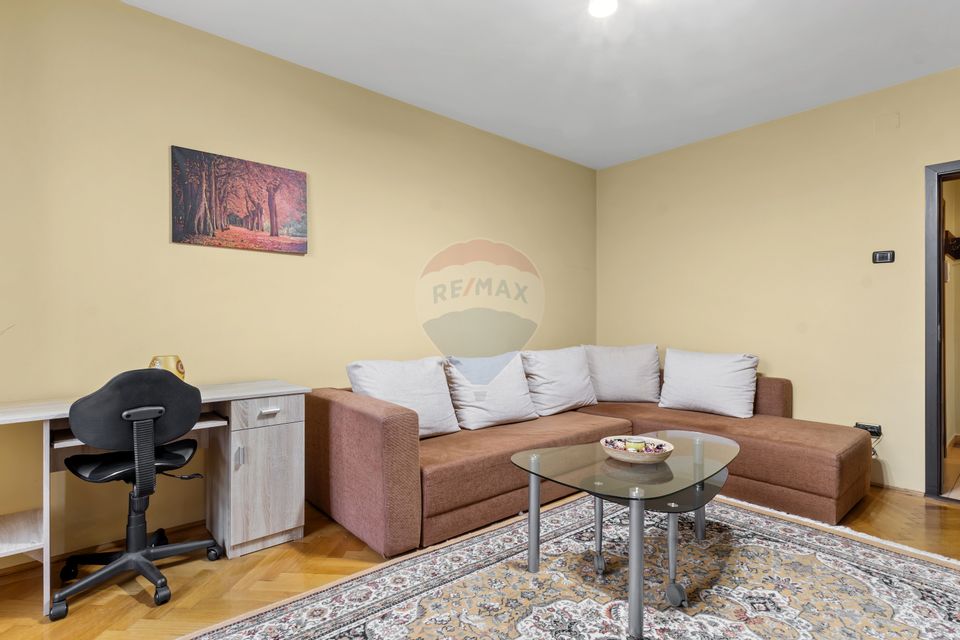 2 room Apartment for rent, Podgoria area