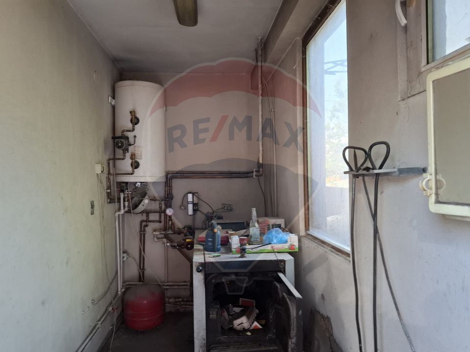 Casă / Vilă cu 6 camere de vânzare în zona Calea Severinului